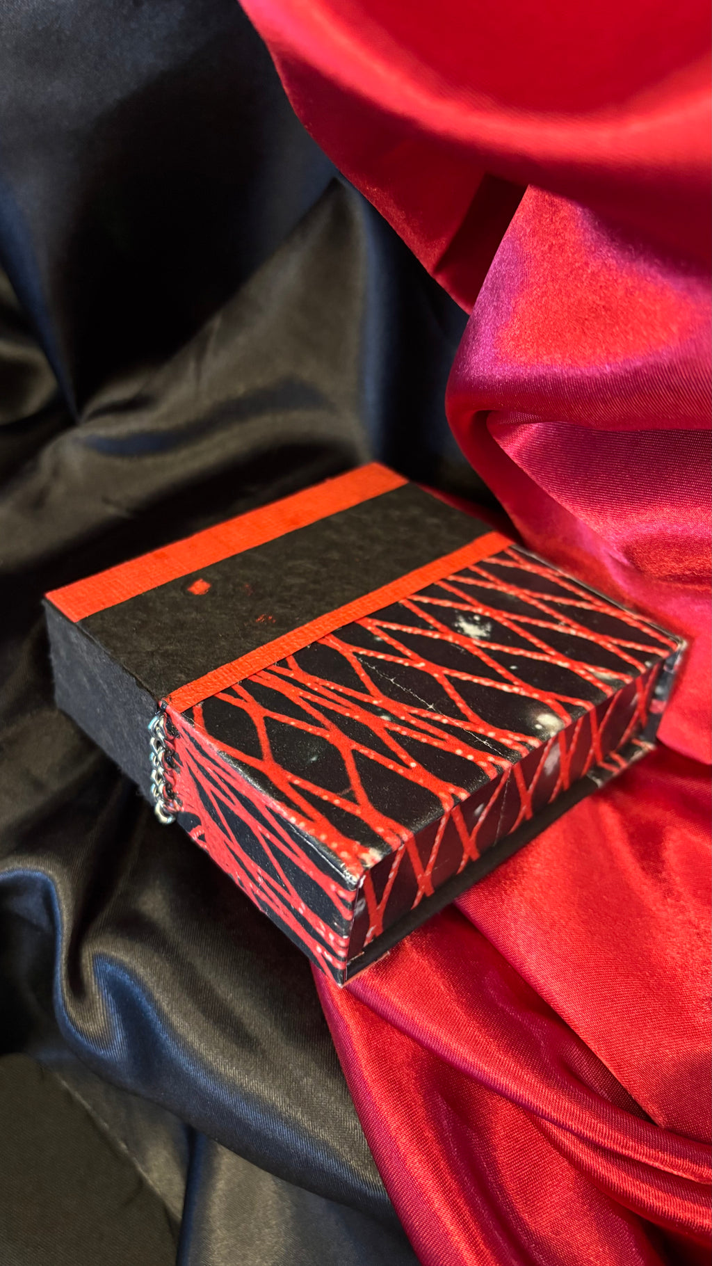 KEEPSAKE BOX