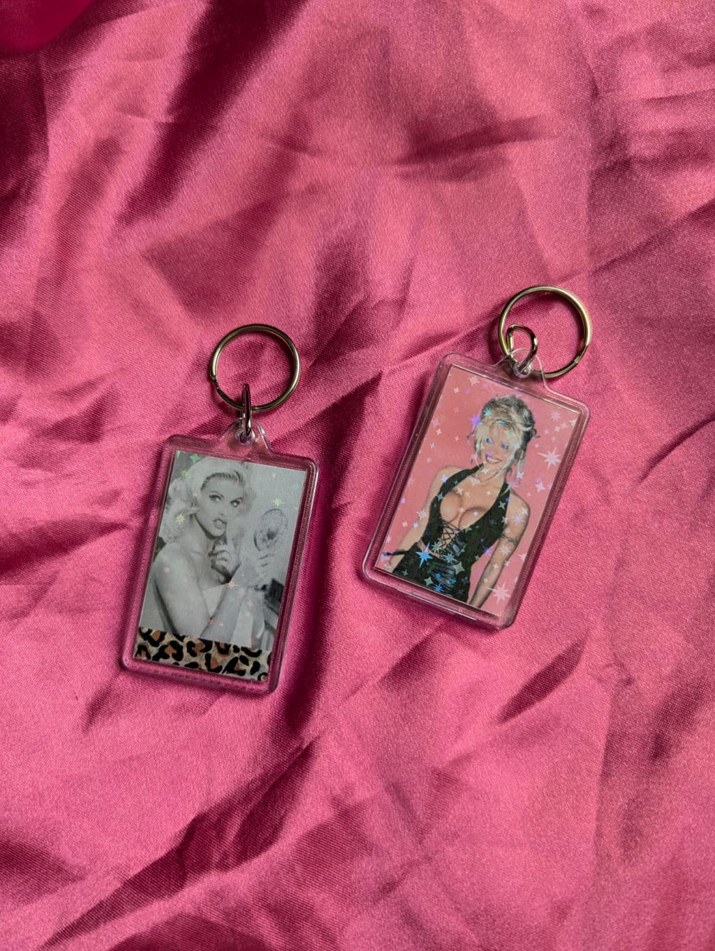 KEYCHAINS: Y2K ICONS